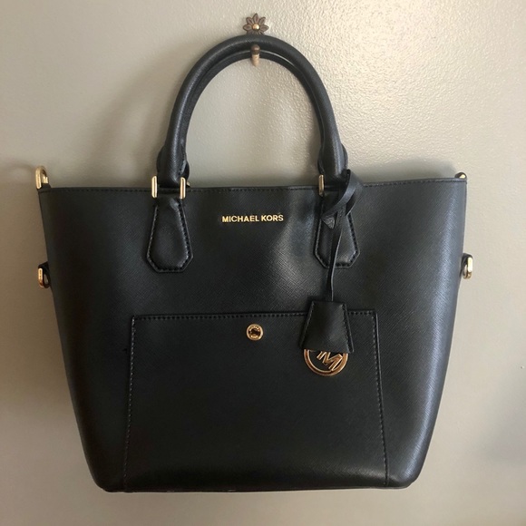 Michael Kors Handbags - Medium Saffiano Leather Messenger Bag